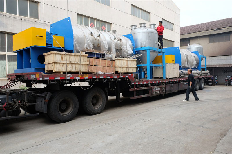 LDH-12000L、LDH-8000L犁刀混合機成套設(shè)備發(fā)往山東臨沂
