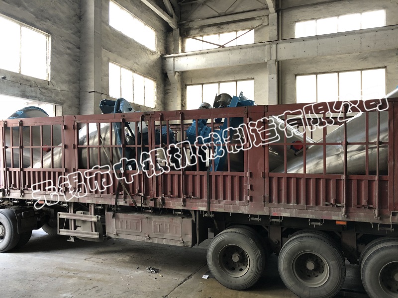 無錫中銀4臺(tái)5000L雙螺旋錐形混合機(jī)成功發(fā)往紹興